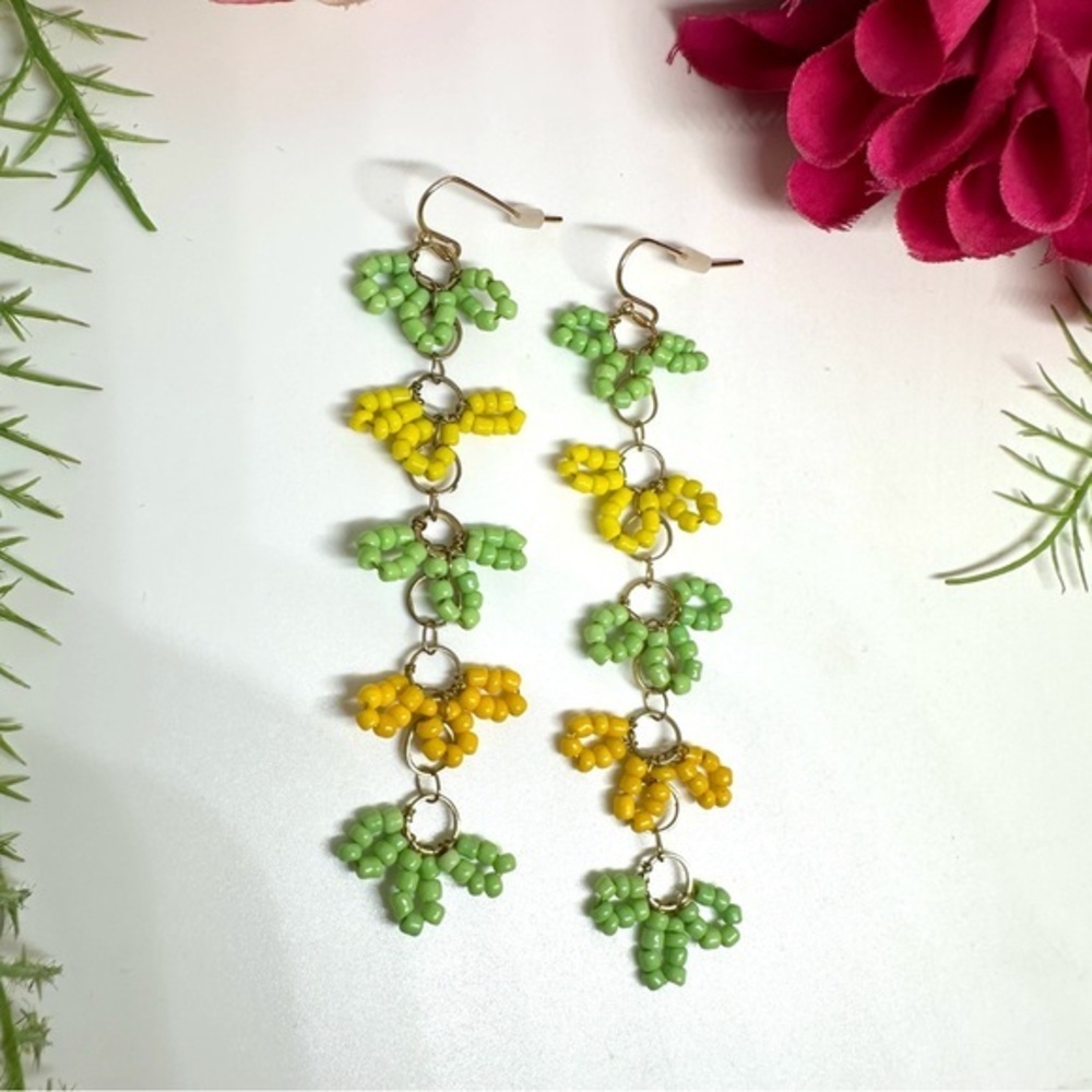 NEW⚜️Handmade Glass Beaded Dangly Earrings